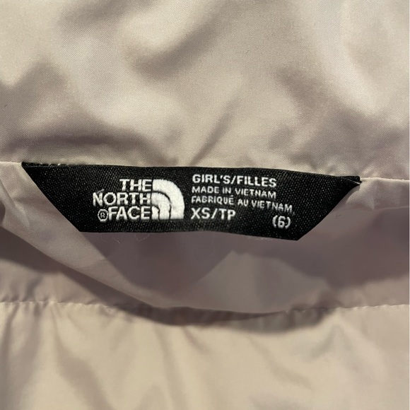 The North Face jacket. Cream color in size xs/6 girls. - Picture 3 of 4